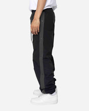 Load image into Gallery viewer, Eptm - Maven joggers black , Grey