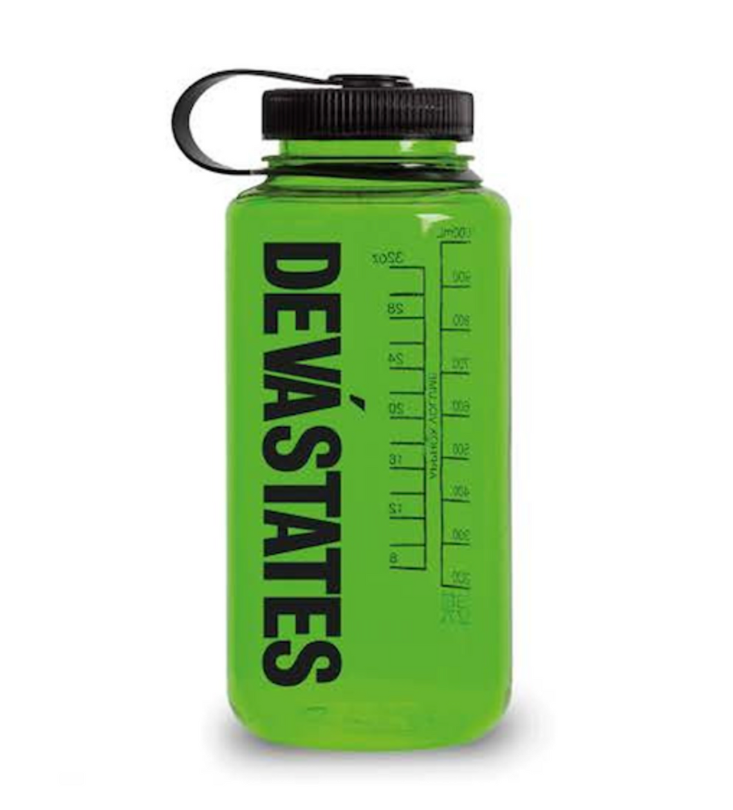 Devá States - Ss24 water bottle , green