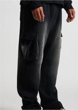 Load image into Gallery viewer, Embellish ; Official cargo sweatpants black
