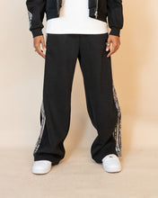 Load image into Gallery viewer, Eptm - Real camo striped baggy Pants,  black
