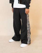 Load image into Gallery viewer, Eptm - Real camo striped baggy Pants,  black
