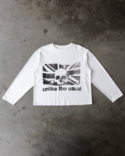 Load image into Gallery viewer, Unlikely - Skull flag L/s t-shirt white
