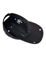 Load image into Gallery viewer, Outlw - Cowboy trucker hat v1 black
