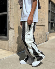 Load image into Gallery viewer, Eptm - Paradox Pants- black
