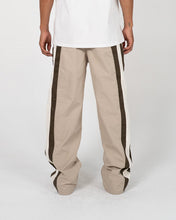 Load image into Gallery viewer, Eptm - Paradox pants - brown
