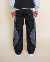 Load image into Gallery viewer, Eptm - Montaña pants black
