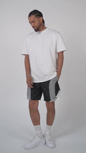 Load and play video in Gallery viewer, Eptm - 3M curve shorts black
