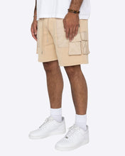 Load image into Gallery viewer, Eptm - Hybrid shorts khaki
