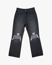 Load image into Gallery viewer, Eptm - Baggy distressed black denim
