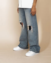 Load image into Gallery viewer, Eptm - Baggy distressed denim blue jeans
