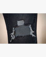 Load image into Gallery viewer, Eptm - Baggy distressed black denim
