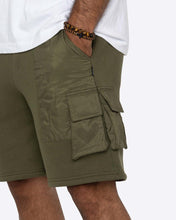 Load image into Gallery viewer, Eptm - Hybrid shorts olive
