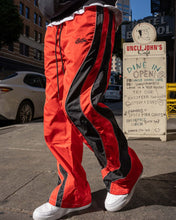 Load image into Gallery viewer, Eptm - Montaña pants red
